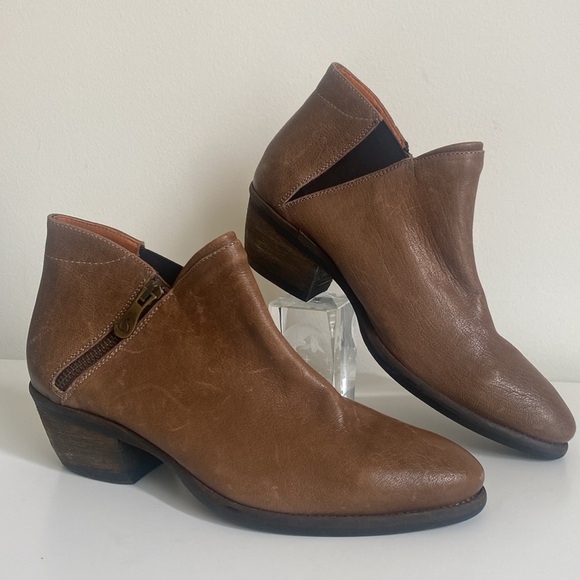 KANNA Brown Leather Ankle Booties Size 7.5 Pointed Toe Spain Fall 2025 Moto Chic - Picture 10 of 16